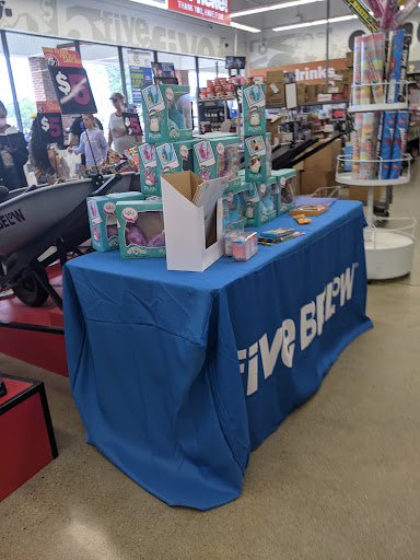 Variety Store «Five Below», reviews and photos, 935 Riverdale St, West Springfield, MA 01089, USA