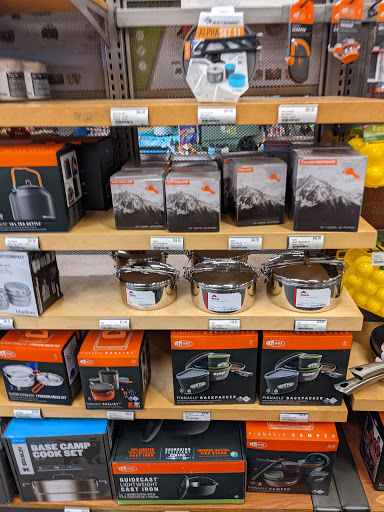 Camping Store «REI», reviews and photos, 1165 Perimeter Center W #200, Atlanta, GA 30338, USA