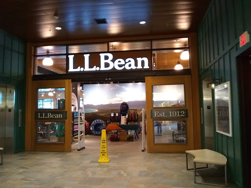 Clothing Store «L.L. Bean», reviews and photos, 101 Cherry St Suite #1020, Burlington, VT 05401, USA