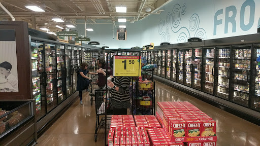 Grocery Store «Kroger», reviews and photos, 704 Euclid Ave, Lexington, KY 40502, USA