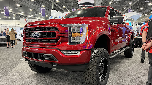 Used Car Dealer «Southpoint Automotive LLC», reviews and photos, 6915 Interstate 35 Access Rd, San Antonio, TX 78224, USA