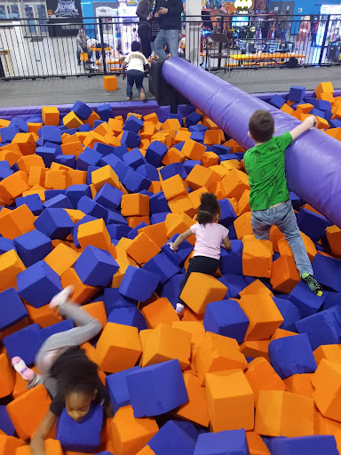 Shopping Mall «Indian Mound Mall», reviews and photos, 771 S 30th St, Heath, OH 43056, USA