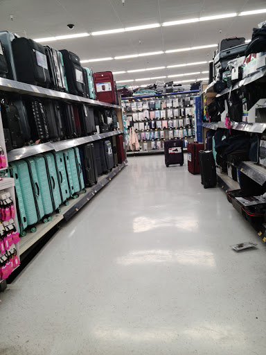 Tire Shop «Walmart Tires & Auto Parts», reviews and photos, 30600 Dyer St, Union City, CA 94587, USA