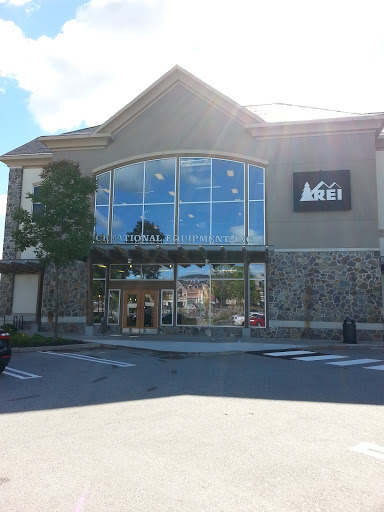 Camping Store «REI», reviews and photos, 22 Chapel View Blvd, Cranston, RI 02920, USA