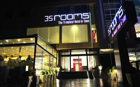 35 Rooms image