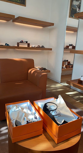 Leather Goods Store «Hermès», reviews and photos, 163 NE 39th St, Miami, FL 33137, USA