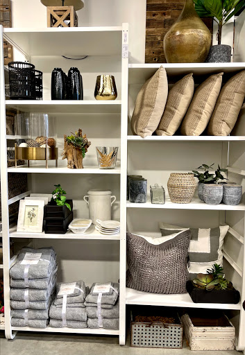 Home Goods Store «Rusted Window», reviews and photos, 99 E Carmel Dr Suite 140, Carmel, IN 46032, USA