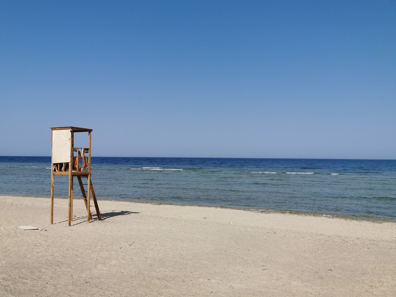 Foto de Sharm El Nabaa Beach - lugar popular entre os apreciadores de relaxamento