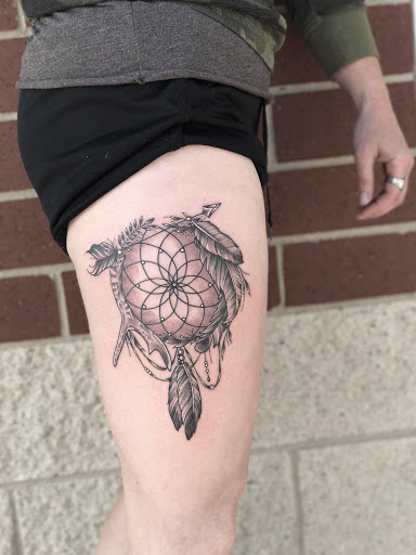 Tattoo Shop «Electric Tattoo Parlor , Piercing, and Tattoo Removal.», reviews and photos, 2319 Randall Rd, Carpentersville, IL 60110, USA