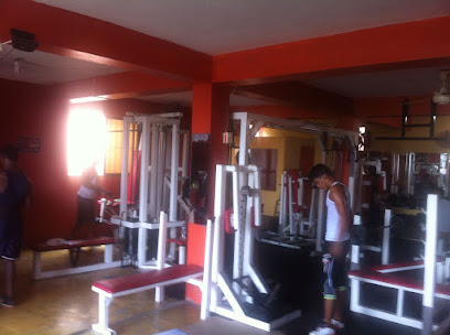 Fitness Gym - F247+458, C. Engombe, Santo Domingo