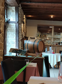 Atmosphère du L'Henriette restaurant (groupe 80 cvts) dans le Livradois Forez en Auvergne à 20 mn d'Ambert. Spécialité Auvergnate à Auzelles - n°16