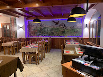 Atmosphère du Restaurant La Petite Ferme à Val-Cenis - n°13