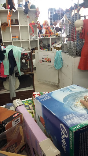 Thrift Store «Village Discount Outlet Store 06», reviews and photos, 2706 165th St, Hammond, IN 46323, USA