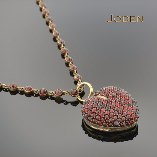 Jewelry Store «Joden Jewelers», reviews and photos, 144 S Broad St, Grove City, PA 16127, USA