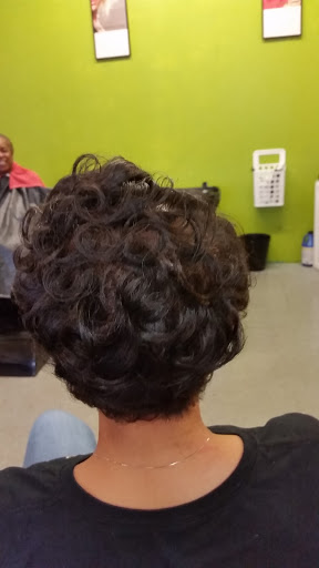 Beauty Salon «Beauty By Dezign», reviews and photos, 24 Birch St, Manchester, CT 06040, USA