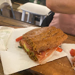 Photo n°2 de l'avis de Adele.a fait le 31/10/2023 à 01:55 sur le  Bono Bottega Nostrana - Piazza Di Spagna à Rome