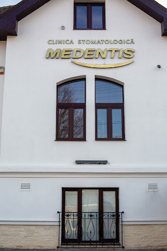 Clinica Medentis - Dentist