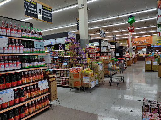 Korean Grocery Store «Lotte Plaza Market - Gaithersburg», reviews and photos, 221 Muddy Branch Rd, Gaithersburg, MD 20878, USA