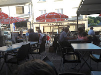 Atmosphère du Restaurant La Terrasse à Salles-Curan - n°2