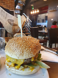 Hamburger du Restaurant de grillades à l'américaine Le Resto du Boucher à Nanterre - n°2