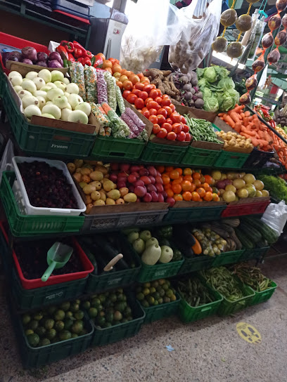 Frutas y verduras donde Mónica