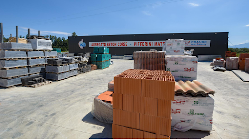 Magasin de materiaux de construction Agrégats Béton Corse Aléria