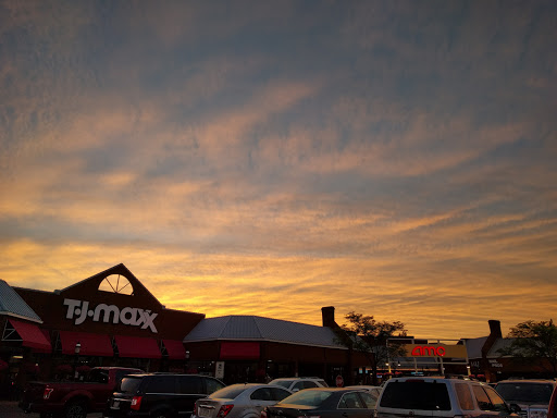 Movie Theater «AMC Ridge Park Square 8», reviews and photos, 4788 Ridge Rd, Brooklyn, OH 44144, USA