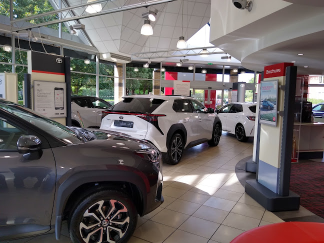 Reviews of Yeomans Toyota Worthing in Worthing - Car dealer