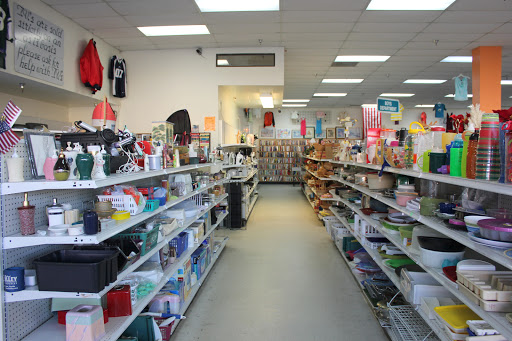 Thrift Store «Sunshine Thrift Store», reviews and photos, 4304 S Dale Mabry Hwy, Tampa, FL 33611, USA