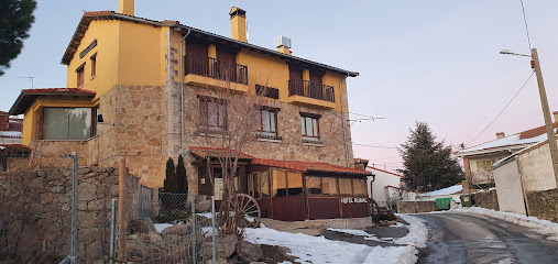 Rural La Dehesilla - C. San Benito, 29, 05635 Navarredonda de Gredos, Ávila, Spain