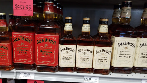 Liquor Store «Fossil Creek Liquor», reviews and photos, 2240 TX-121, Plano, TX 75025, USA