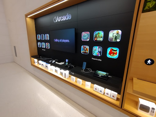 Computer Store «Apple Alderwood Mall», reviews and photos, 3000 184th St SW, Lynnwood, WA 98037, USA