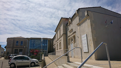 Médiathèque Saint-Exupéry à Garons