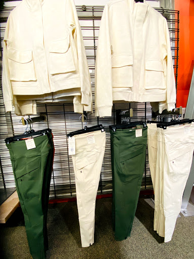 Stores to buy men's pants Atlanta