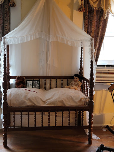 Tourist Attraction «McRaven Tour Home», reviews and photos, 1445 Harrison St, Vicksburg, MS 39180, USA