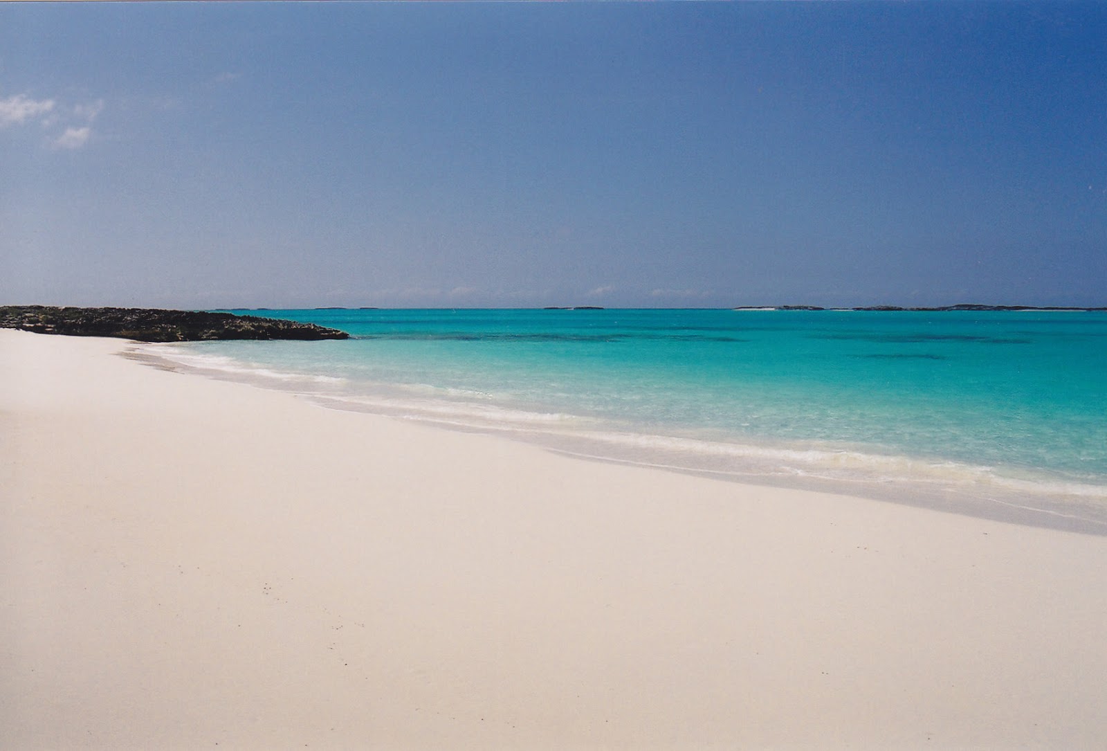 Foto av The Exuma Outpost med turkos rent vatten yta