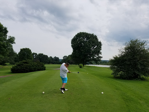 Golf Course «Wilkshire Golf Course», reviews and photos, 10566 Wilkshire Blvd NE, Bolivar, OH 44612, USA