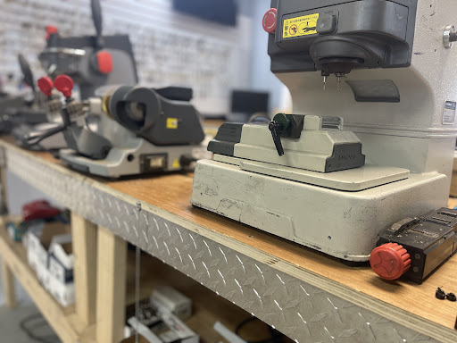 Locksmith «Complete Locksmith», reviews and photos, 3900 S Cleveland Ave, Fort Myers, FL 33901, USA