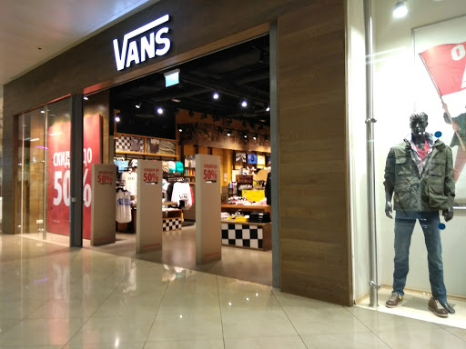 VANS Store Moscow Evropeyskiy