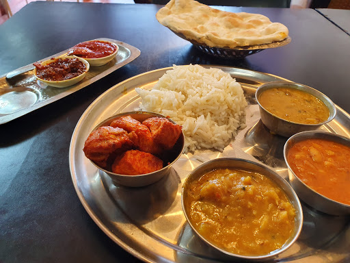 ראג' מאהל - מסעדה הודית