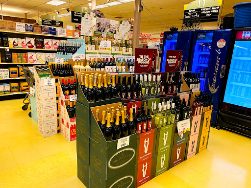 Grocery Store «Super Foodtown of Port Monmouth», reviews and photos, 426 NJ-36, Port Monmouth, NJ 07758, USA