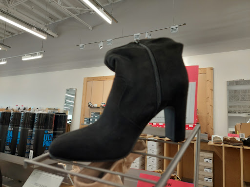 Shoe Store «DSW Designer Shoe Warehouse», reviews and photos, 43598 Christy St, Fremont, CA 94538, USA