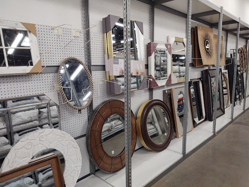 Home Goods Store «Tuesday Morning», reviews and photos, 2188 E 116th St, Carmel, IN 46032, USA