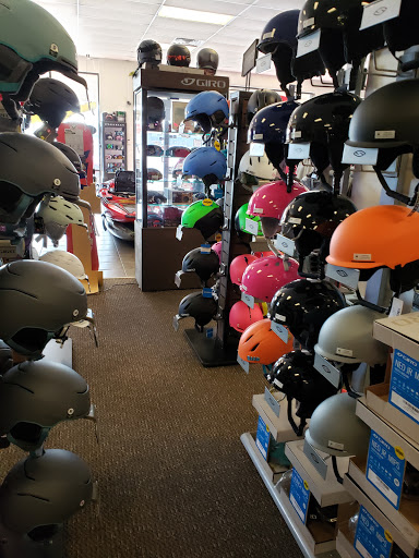Ski Shop «Sun Valley Sports», reviews and photos, 8418 Castleton Corner Dr, Indianapolis, IN 46250, USA