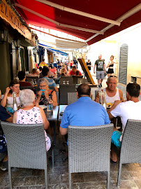 Atmosphère du Restaurant italien CHEZ MICKAEL à Cannes - n°1