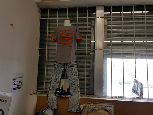 Shopping Mall «Freedom Mart Shopping Center», reviews and photos, 3164 Freedom Dr, Charlotte, NC 28208, USA