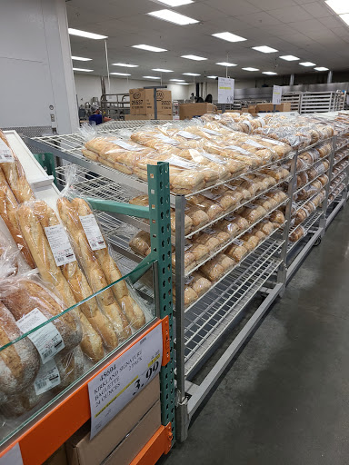 Warehouse store «Costco Wholesale», reviews and photos, 10088 Gulf Center Dr, Fort Myers, FL 33913, USA