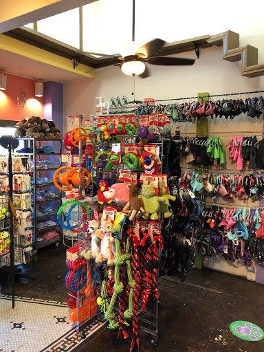 Boutique «Wag! A Unique Pet Boutique», reviews and photos, 231 N Main St A, Hendersonville, NC 28792, USA