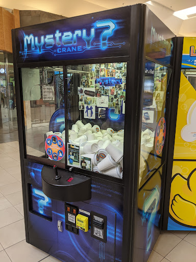 Shopping Mall «Golf Mill Shopping Center», reviews and photos, 239 Golf mill Center, Niles, IL 60714, USA