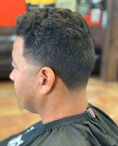 Hair Salon «Crown and Stache Barber Company», reviews and photos, 2780 Cabot Dr #5, Corona, CA 92883, USA